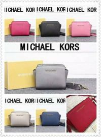 Picture of Michael Kors Lady Handbags _SKUfw106632608fw